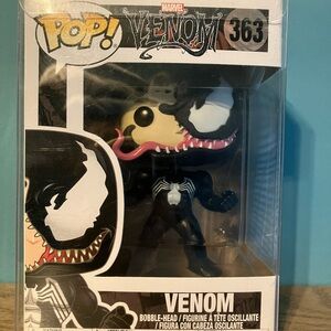 Funko Marvel Venom Pop! Vinyl Figure